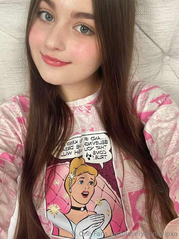 i love this cute princess pajama 😊👑