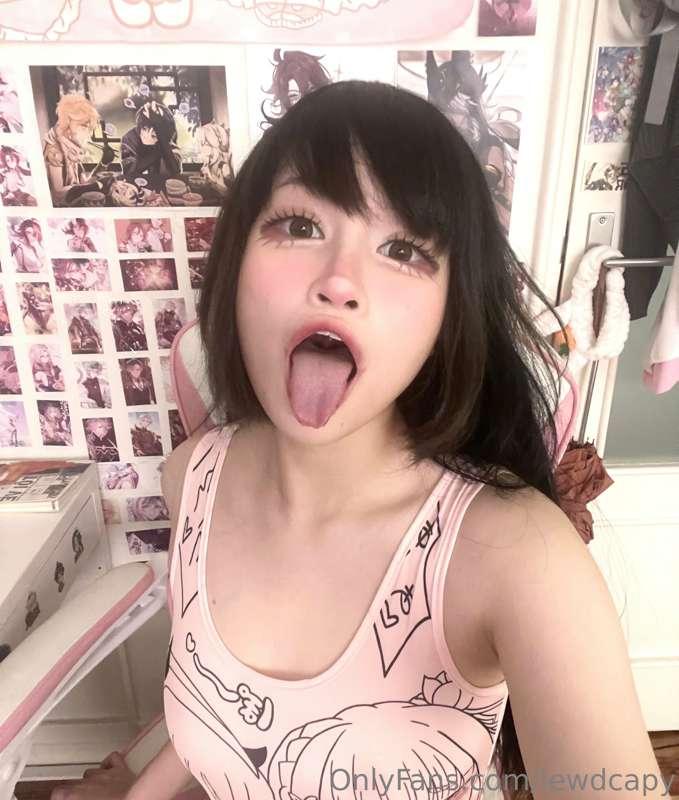 waiting for ur hot cum 🥛🩷