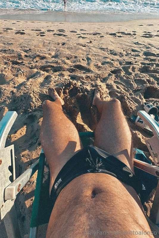 I love feel the sand in my feet 🤤