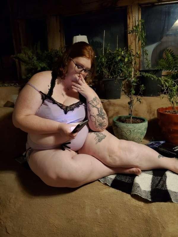 Me smoking a J and uploading bomb content 😂
