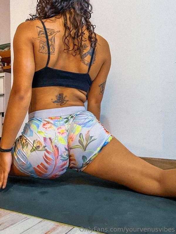 hope you're having a great day <3 

I'm too horny :c