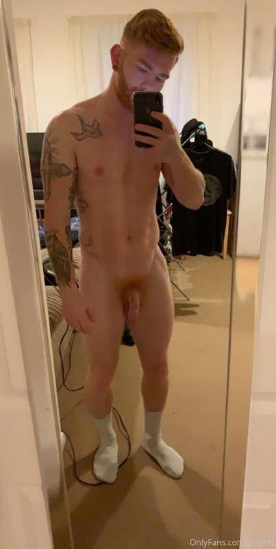 😈