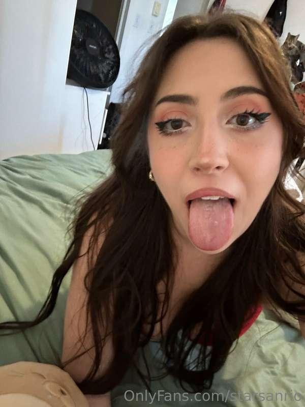 👅