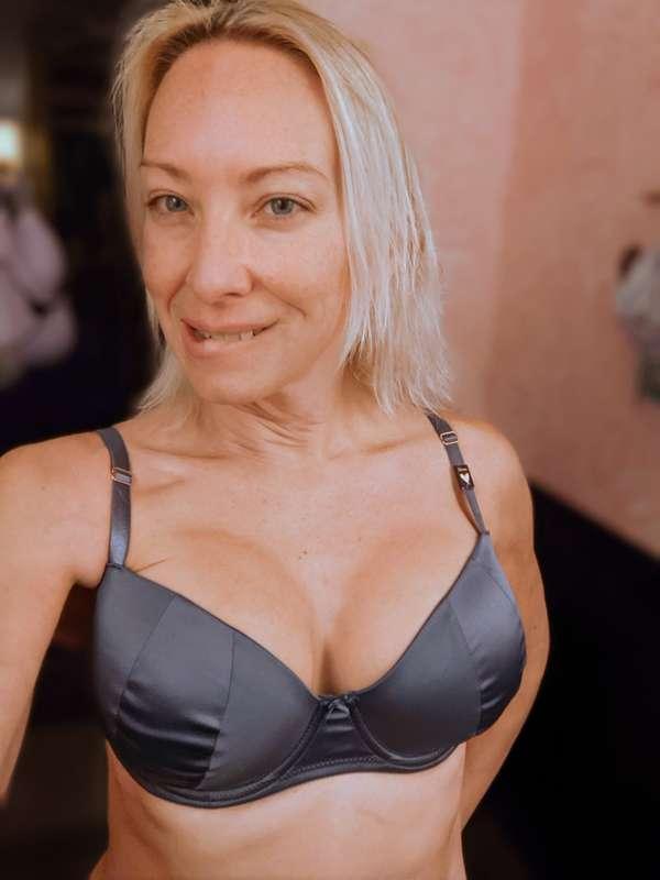 My favorite! Want to see more of me? @only_stella 