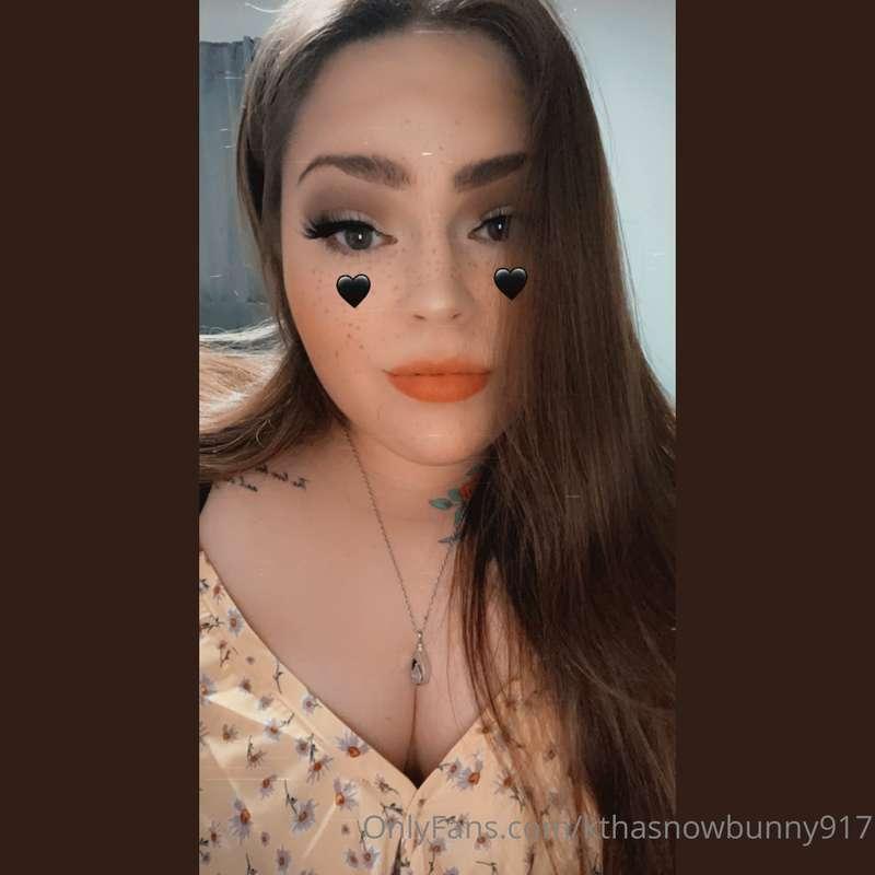 Enjoy a selfie from this weekend and me playing with my titt..