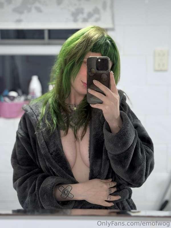 dyed my hair today :)