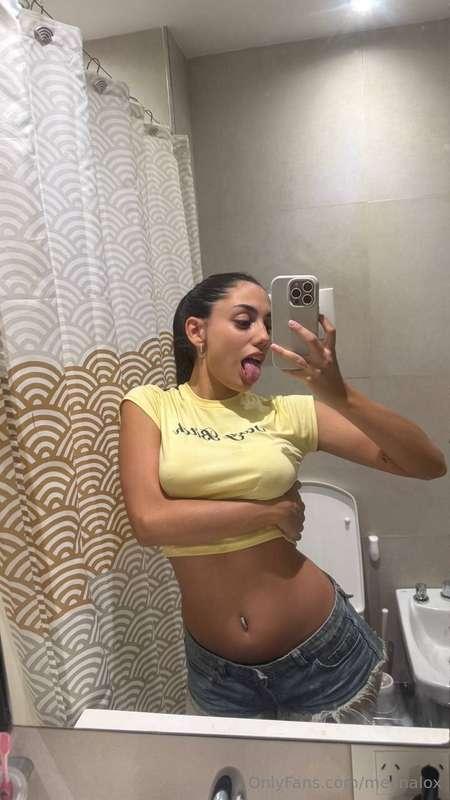 👅