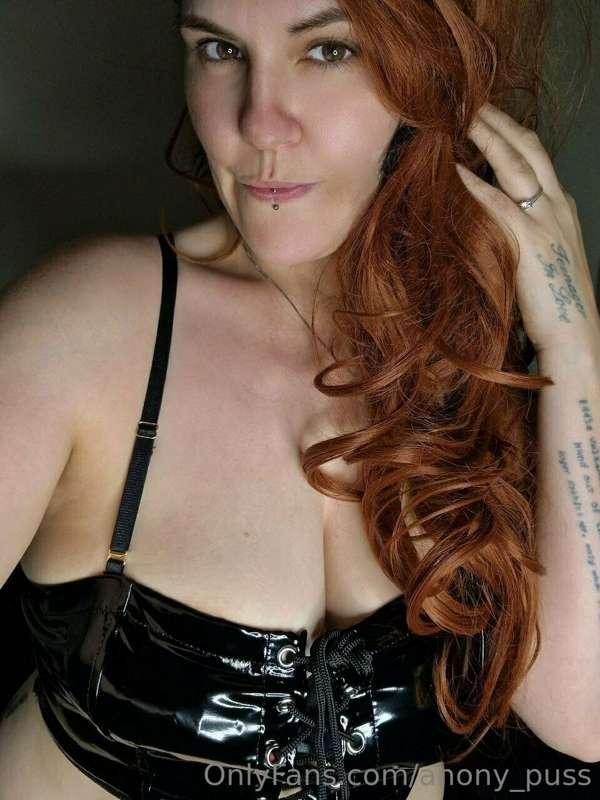 Go check out my friend @jessinspace if you like alternative ..