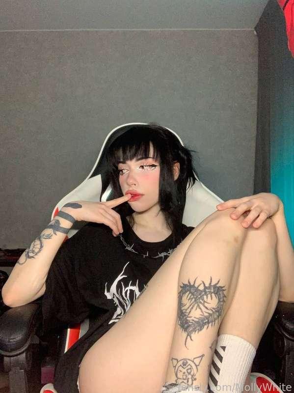 🦷🦴🦷


#fyp #alt #altgirl #teen #18 #sexting #emo #girlnextdoor #skirt #schoolgirl #anime