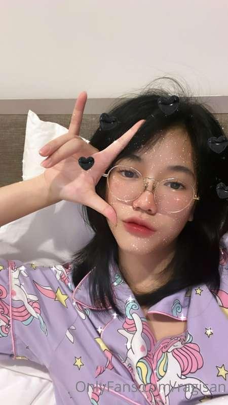 today I’m so bored🫠 has anyone want to entertain me? 🫣