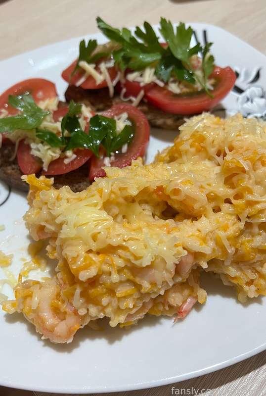 Can I show u my first risotto here?🥵 oh my that’s too tasty🤤😍
I’m good (and hot) housewife🤭