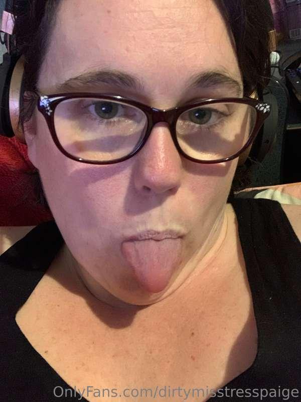 Good evening everyone 🥰 I’m online and thinking about going ..