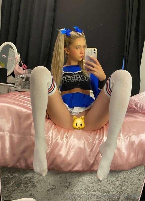 Ur cheerleader😈🥵