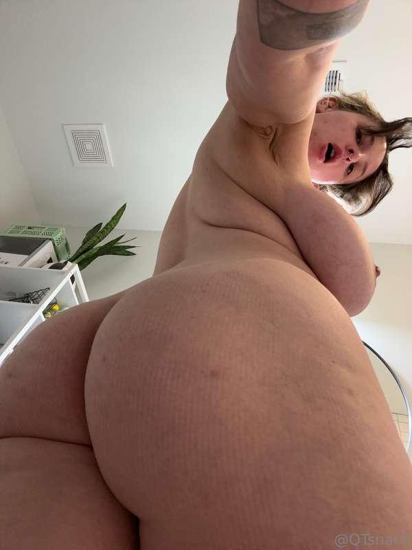 fuckkkk I think I just found my new favorite angle 🥵