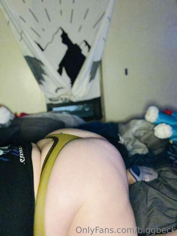 Bend me over 🥵