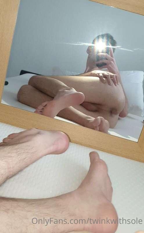 lick from sole to hole 😏