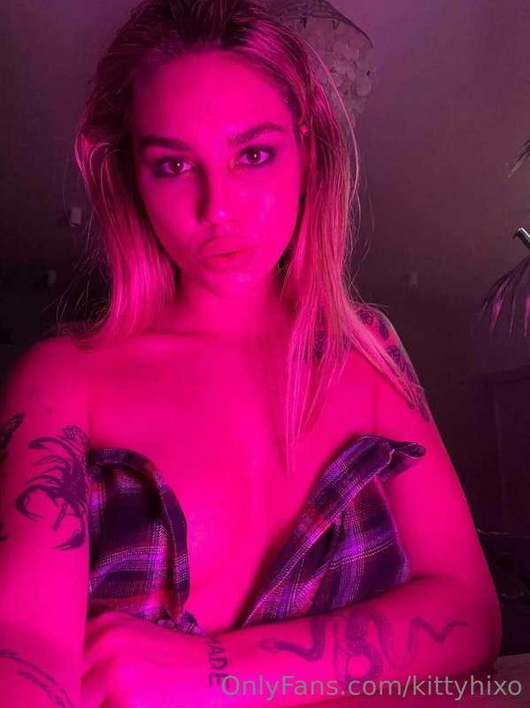 kittyhixo image #0