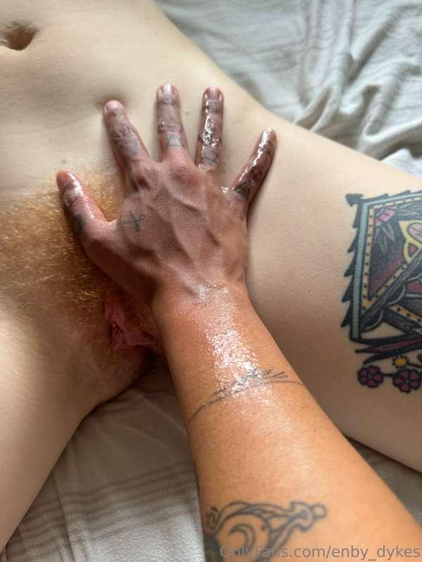 Handfuls of cum all day everyday in this house 😋❤️💦💜