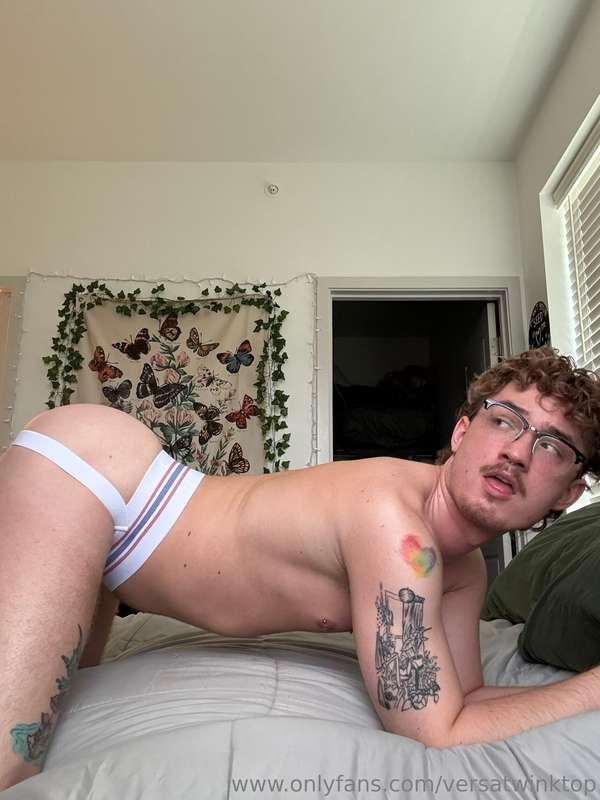 New Video in your DMs featuring this new Jock one of you bou..