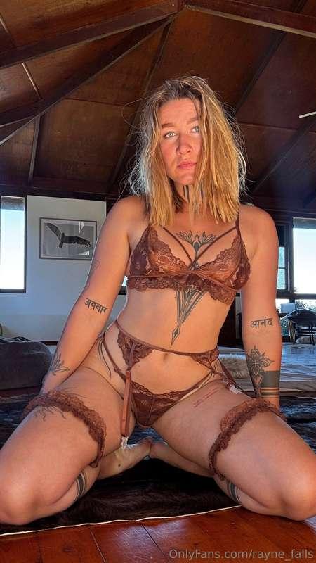 DM me what you find the most attractive on a women…