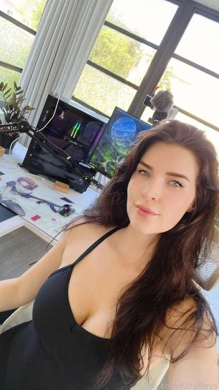 kittyplays image #5