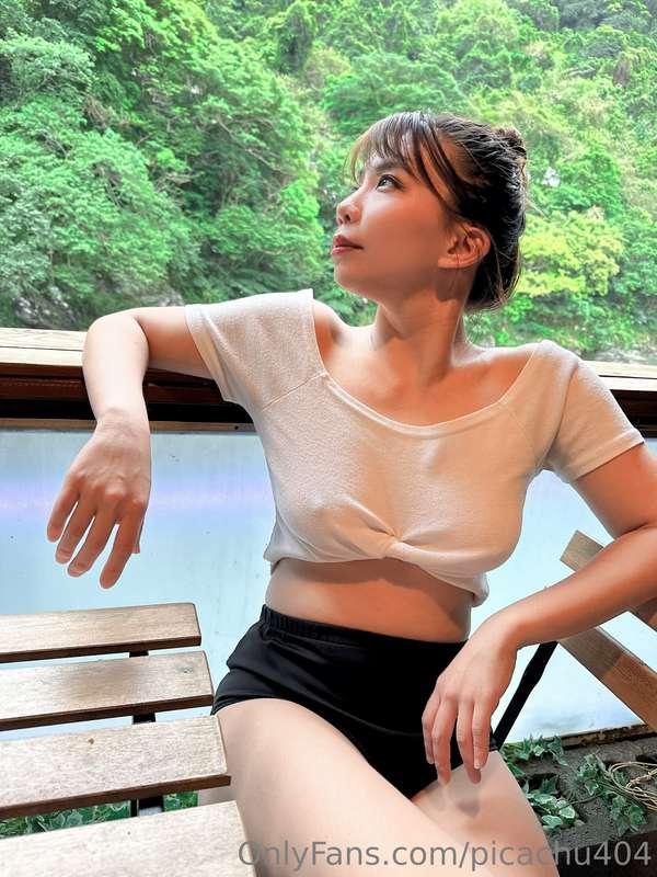 享受休閒愜意的午後時光 無罩露出 大自然 含有搔首弄姿短影片