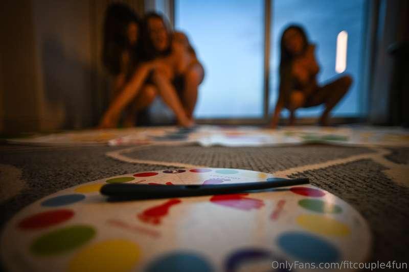 Just a little game of nude twister with some friends 😈@nicol..