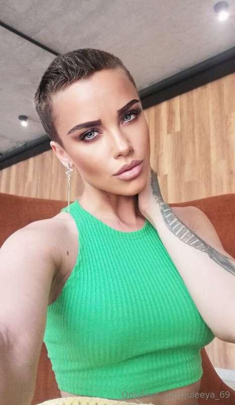 Write to me in private messages on my VIP page, I love to co..