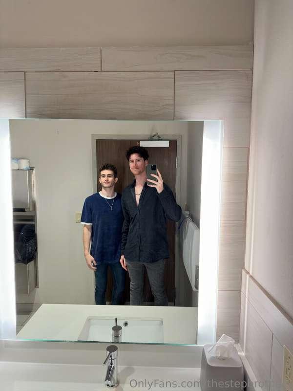 Do you think anyone saw us go into the bathroom together? 😏 ..