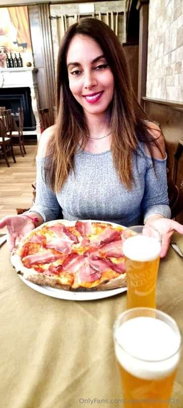 Pizza time 🍕🍕🍕🍕🍕