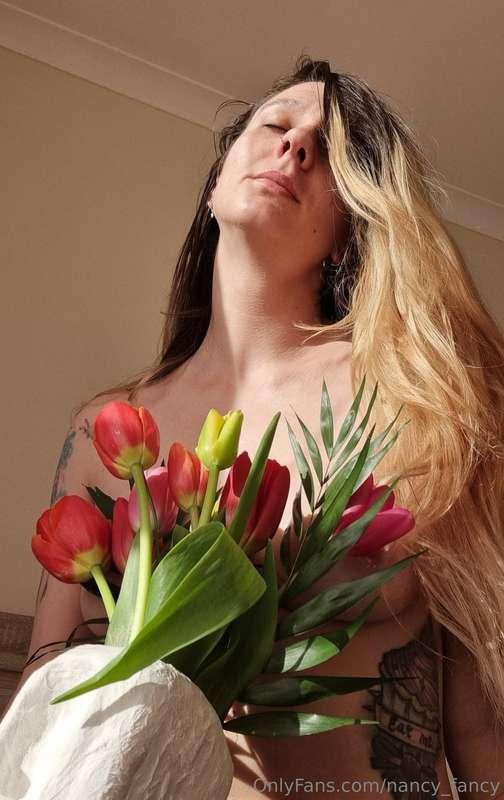 Happy Woman's Day, girls 🌷🪻🌻