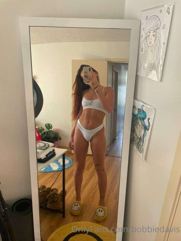 hi babe 💗 what're you up to today? DM me 😊