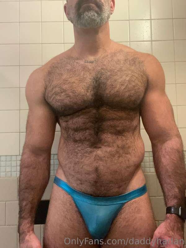 I wore these to the gym today to get them all sweaty for a p..
