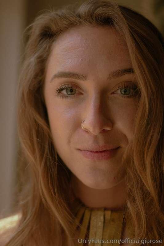 officialgiarose image #0