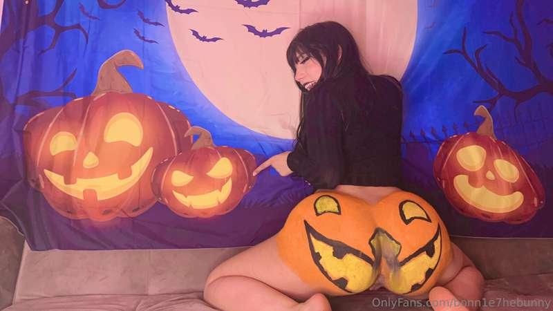 Can you spot the mistake🤭?
🎃🎃😸🎃