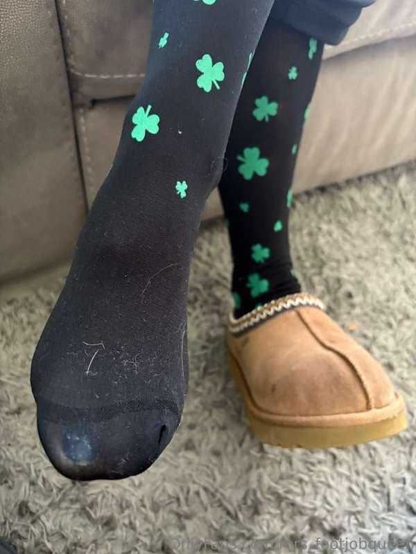 mrs_footjobqueen image #2