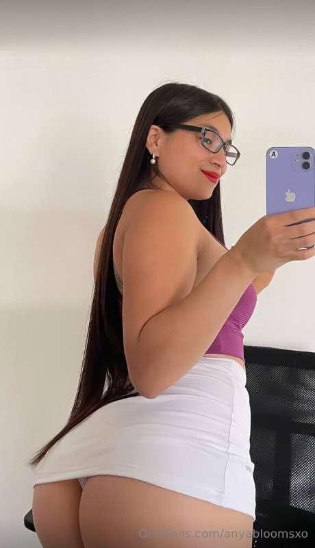 🔥STOP SCROLLING!!!🔥 @rosie_lux 😈 Want me to fulfill all your..