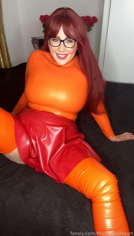 #costume #cosplay #latex #dressup #outfit #wetlook #hugeboobs #hugetits #boobs #tits #curvy #chubby #rule34 #cosplaytitties #shiny #cartoon