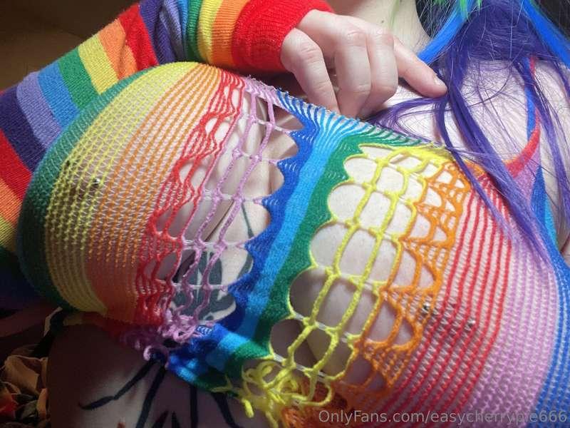 Do you like clown titties ?? 