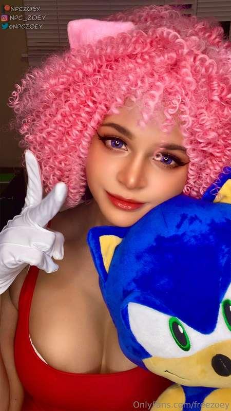 I wanna go see Sonic movie 3 again 🥺 If you buy me a ticket ..