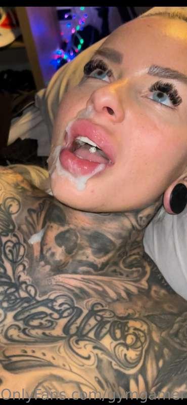 I FUCKING LOVE ❤️ SUCKING COCK👅💦🍆 Just that feeling of a war..