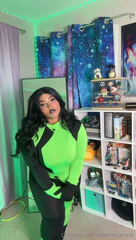 "I was thinking it's time for some evil" 💚🖤 😈