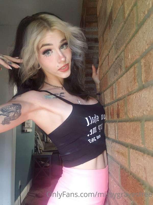 missygravesfree image #0