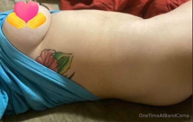 Just the tip, daddy… send a tip for the unedited photo strai..