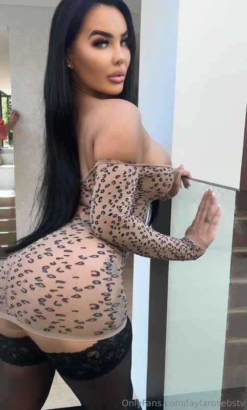 I just want you to hold me down🥰