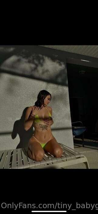 Should I collab with  @bluntswithpandoraa 😍?she has the pret..