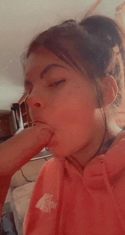 Love sucking dick :p