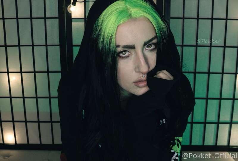 Resting Billie Face. 💚

I just really liked this photo hah. ..