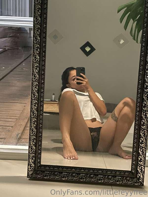 Insert 5 inches to play! 😏

https://onlyfans.com/littlefeyy/..