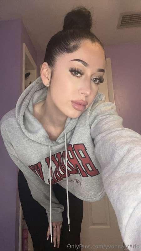 Fantasy texting pics & videos included . $30-30 min !! 💬💜